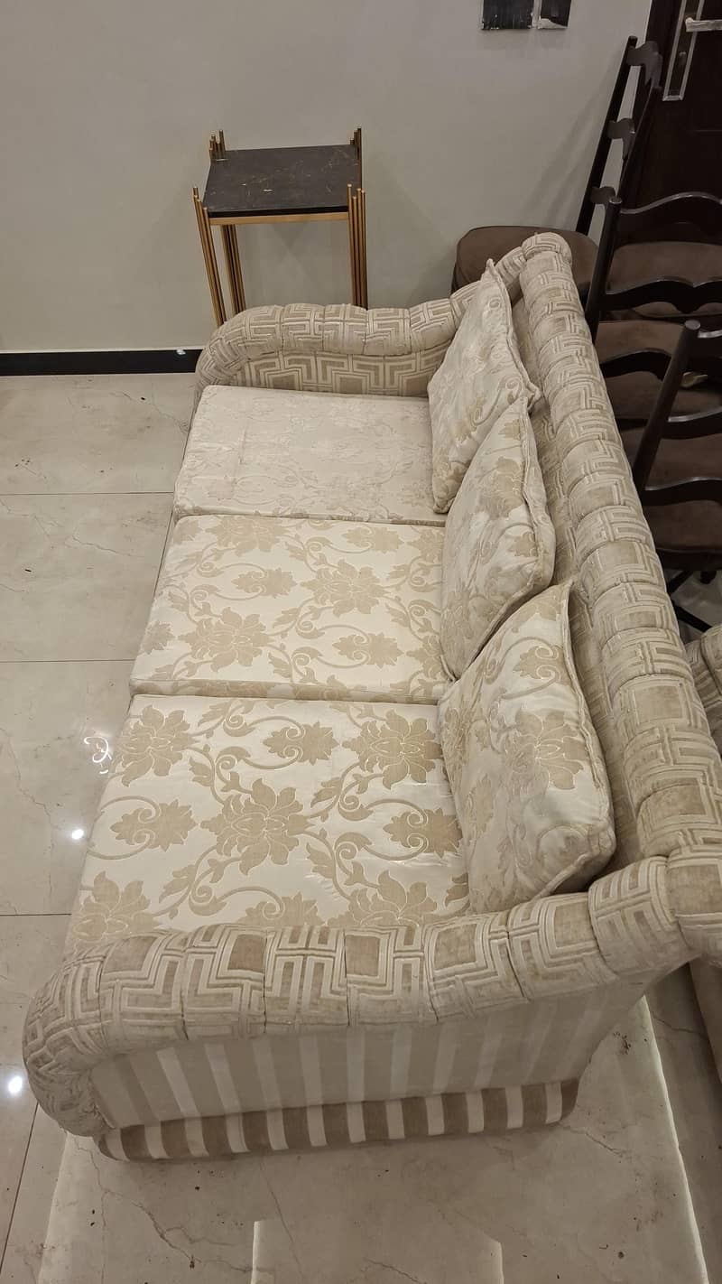 A class sofa set 1