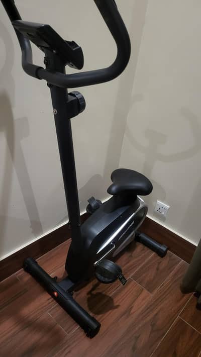 American Fitness Magnetic Exercise Bike - Nearly New!