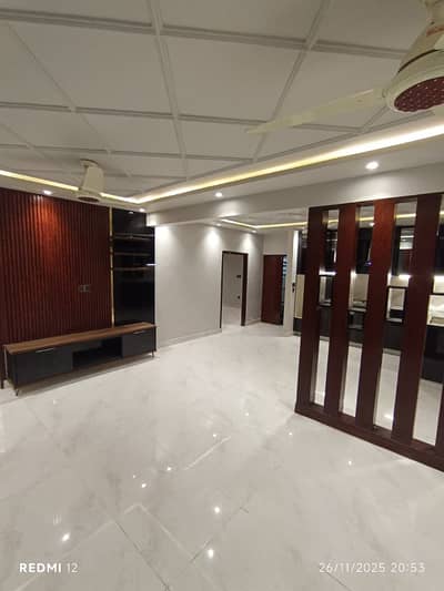 BEAUTIFULLY RENOVATED 3 BED FLAT FOR SALE IN BLOCK 13-A, GULSHAN