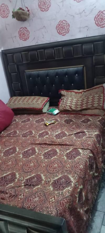 bed,singhar,almari,showcase