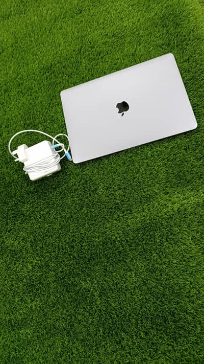 Apple Macbook Pro 2016, 13.3 inch, Core i7, 16GB RAM, 1TB SSD