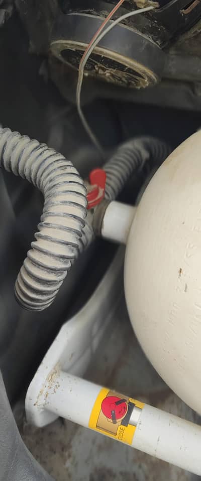 CNG lpg complete kit ha urgent sale 55 kG original pak Suzuki company