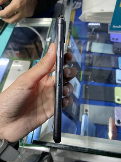 Iphone Xs pta official 64 gb