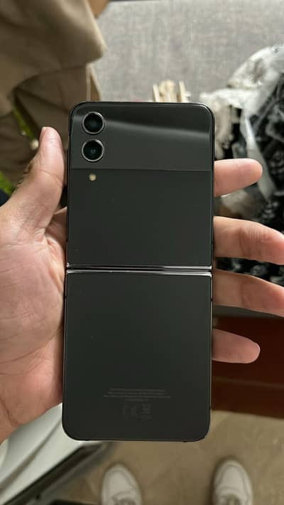 Samsung z flip 4  72000