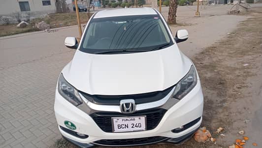 Honda vezel Hybrid AWD Z package 16/21/22