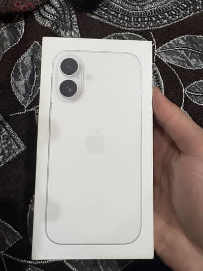 Apple iPhone 16