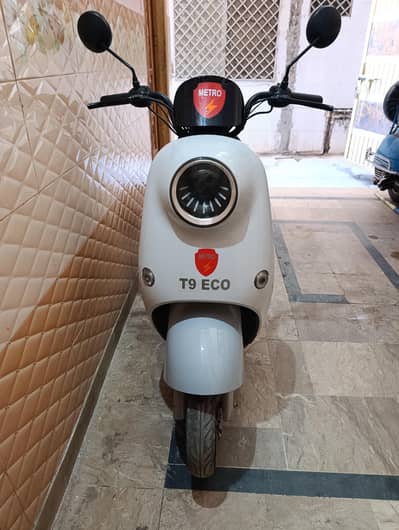 Scooty Metro T9 eco