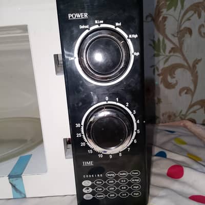 Dawlance oven for sale in good condition