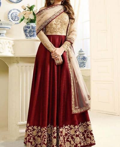 Ladies 3 Piece Suit – Brand New