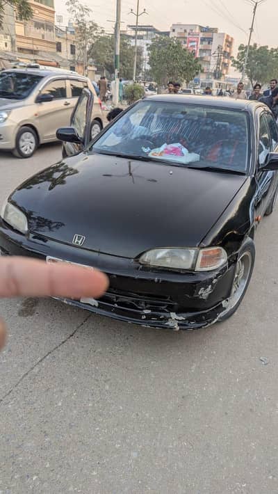 I m selling civic dolphin 1995 Automatic push start