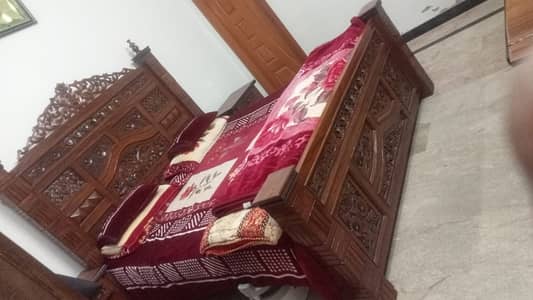 Chinyoti Bed with dressing for sale