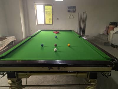 Snooker table for sale 5x10