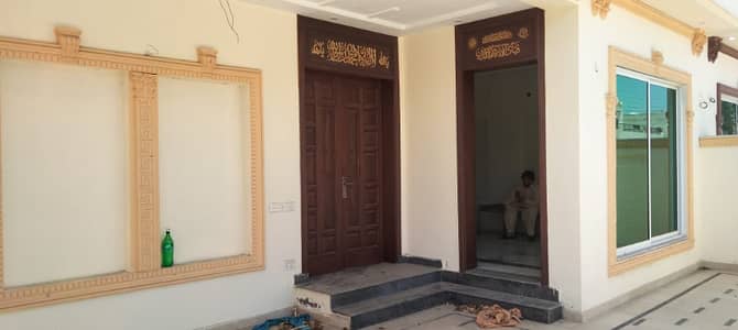 10Marla 2.5 story House for rent