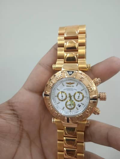 invicta  men's watch heavy material