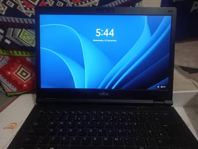 fujitsu core i5 8th gen 256 ssd