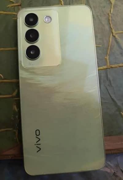 Vivo Y100