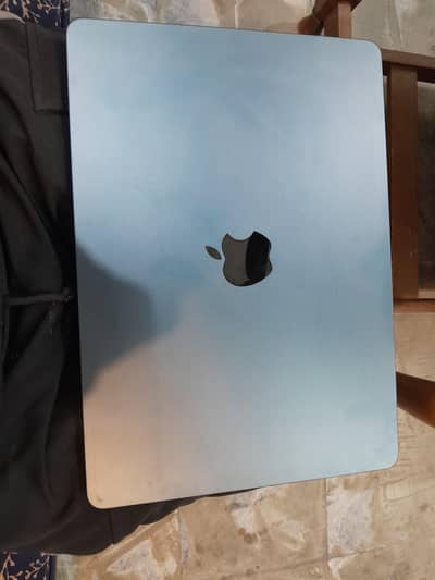 macbook air M2