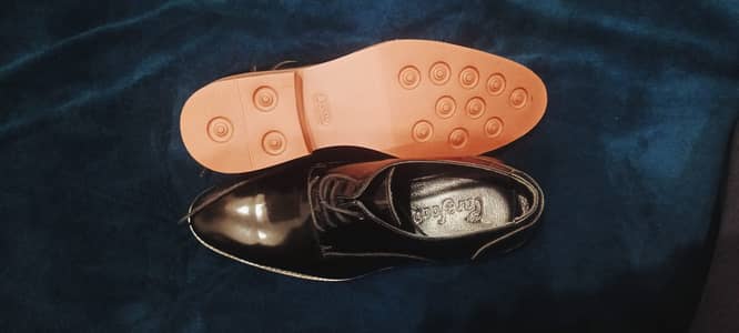 New Formal "Barefoot" Shoes size 7 OR 41