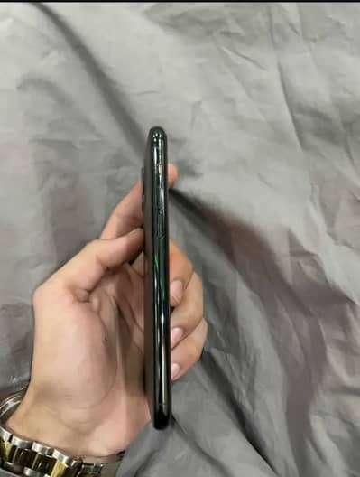 iphone 11 pro 256Gb pta aproved