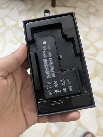 iPhone xs battery