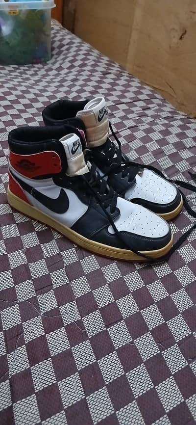 Sneakers//Joggers//Football shoes.