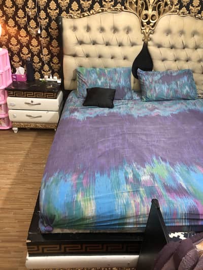 Urgent Bed Set for Sale