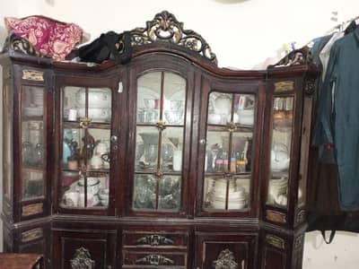 Showcase and dressing