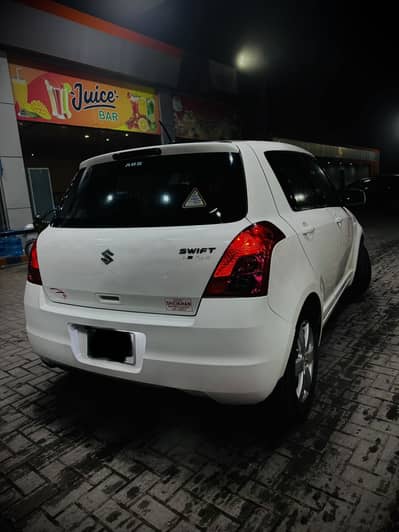 Suzuki Swift 1.3 DLX
