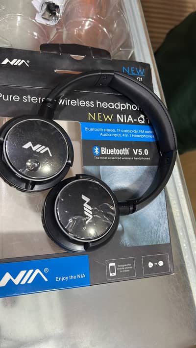 NIA Q1 wireless Headphones