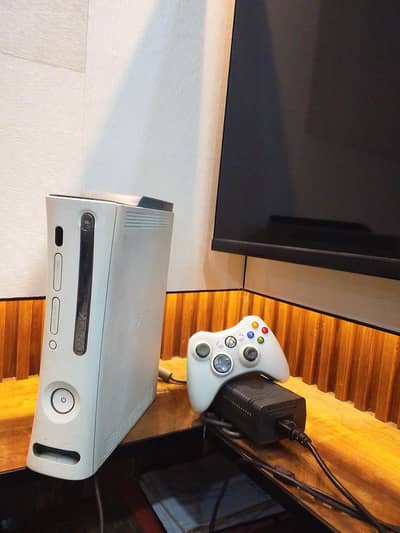 Xbox 360 320 Gb New condition hay box nhi ha