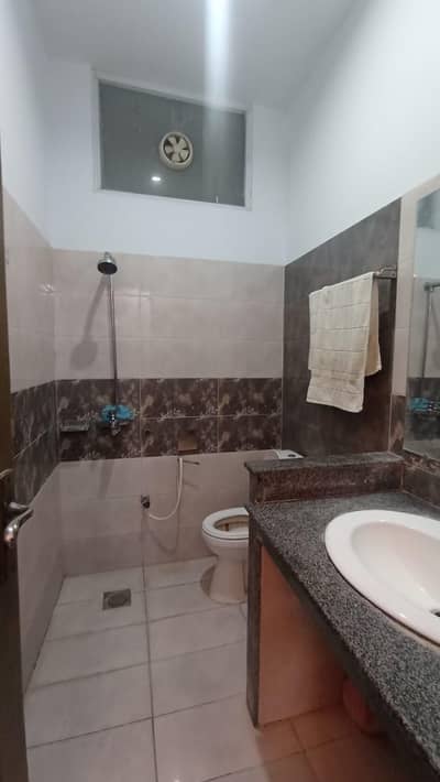 G-14/4 uppar  portion for rent 5 marla