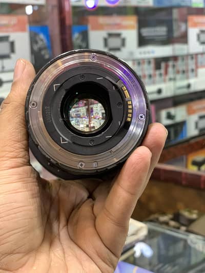 Dslr lens canon  full frame 17.40. mm 10bay10 one year Shop warranty