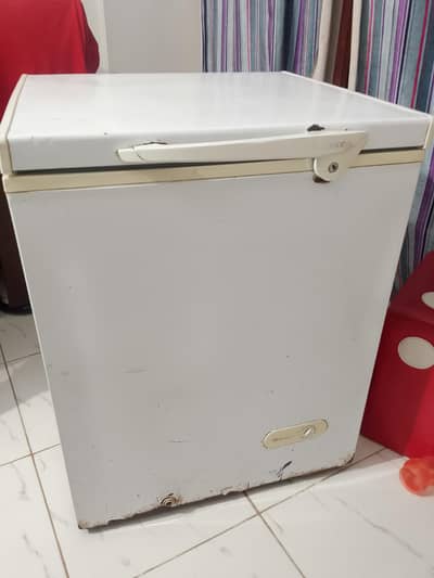 Dawlance Chest Freezer - Reliable Cooling - For Sale