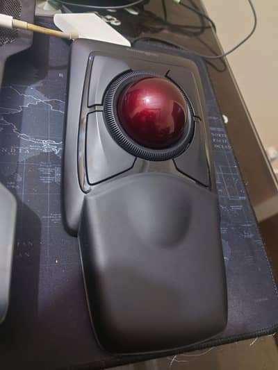 Kensington Expert Mouse Wireless Trackball Bluetooth with dongle