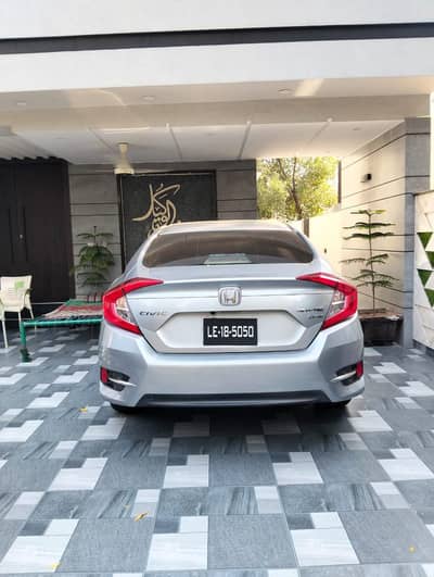 Honda Civic UG full option