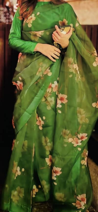 Green sari