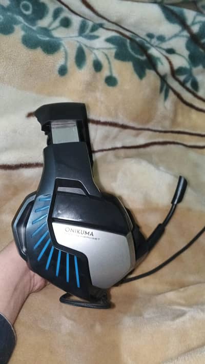 03243800755 headphone set  for gaming and live stream 