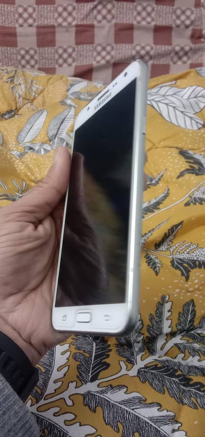 SamsunSamsung j7 pta approved very good conditions