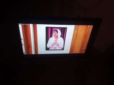 smart tv 16 inch voice control YouTube work