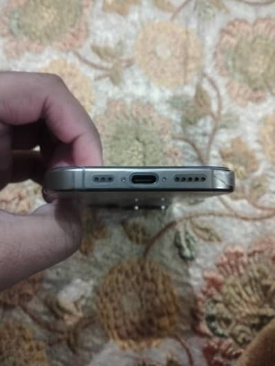 iPhone 16 pro desert titanium