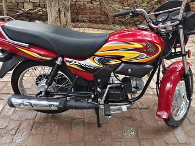 bilkul new hai 2100 kilometer Chali Hui hai 25 Bata 26 model hai