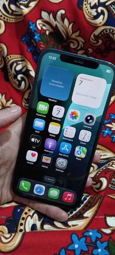 iphone 12 64GB sim time avail