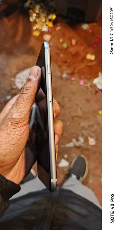 I phone 6s Plus j. v