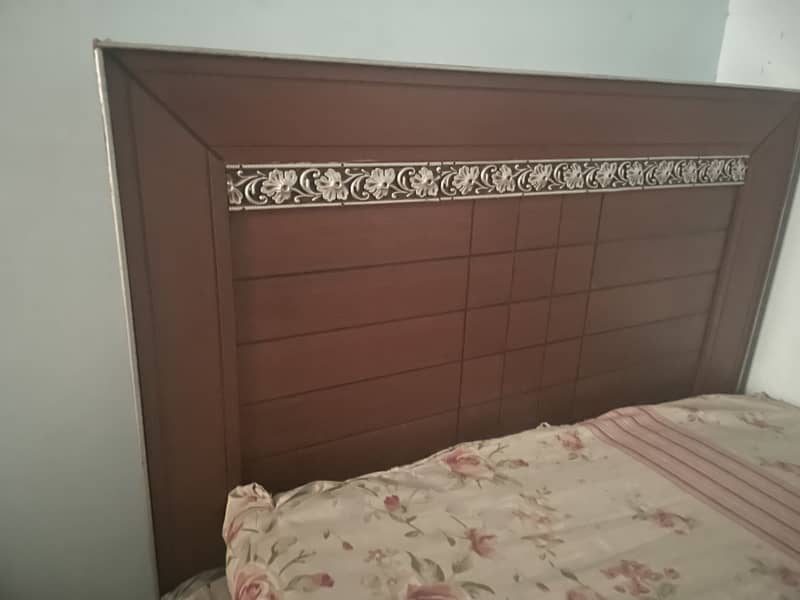 Single bed 1