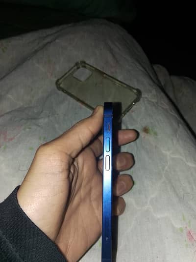 iPhone 12mini waterpack exchange possible