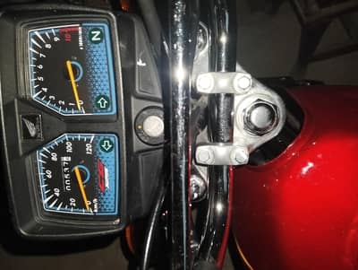 03444080804/03004392952