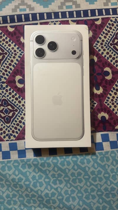 Iphone 17 pro max 256GB non pta factory unlock natural titanium