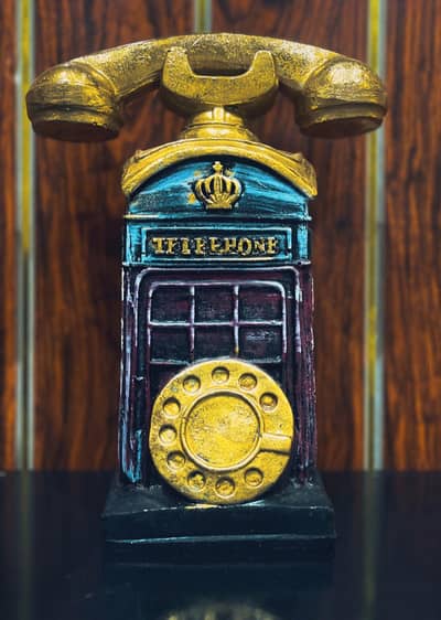 table showpiece(telephone)