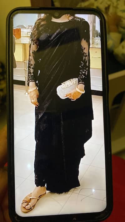 2 saree available  black and  brown