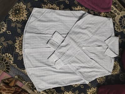 Second Hand Shirt – Excellent Condition!